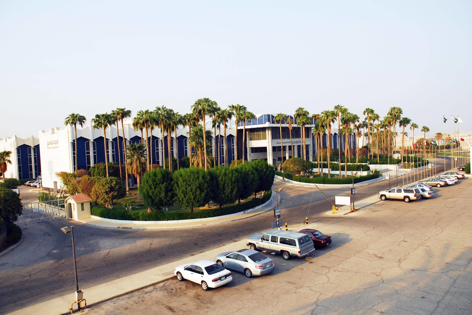Dhahran International Hotell Exteriör bild