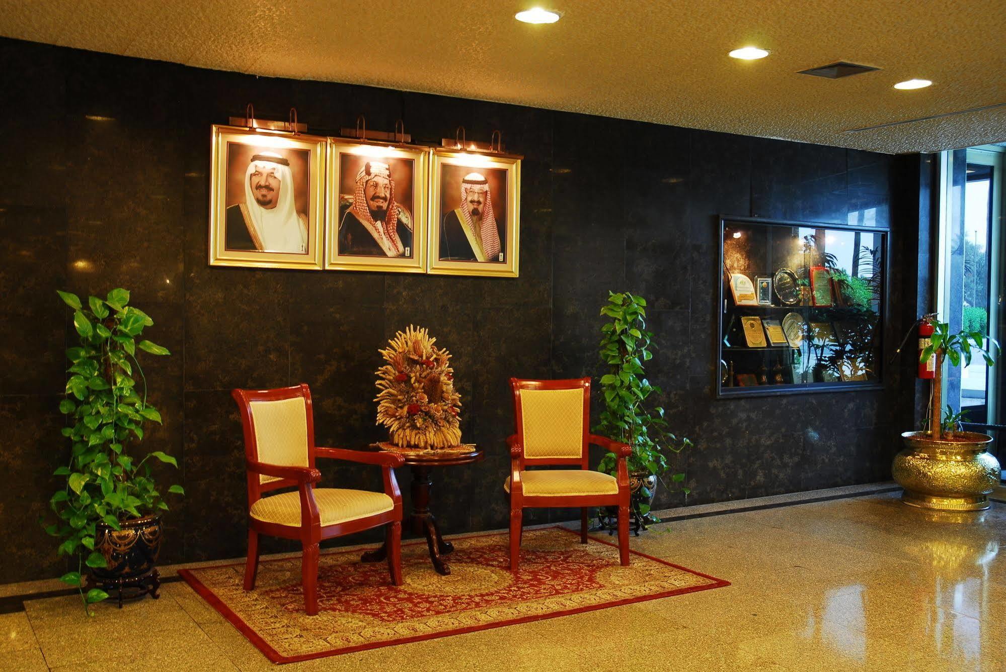 Dhahran International Hotell Exteriör bild